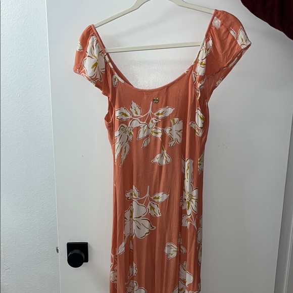 Rip Curl Button-Front Maxi Dress in Coral and White Floral - Picture 5 of 5